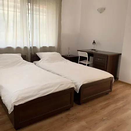 Two&two Airport Apartment
